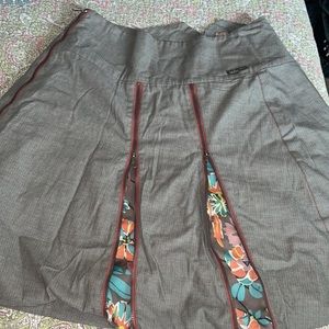 Matilda Jane skirt size med